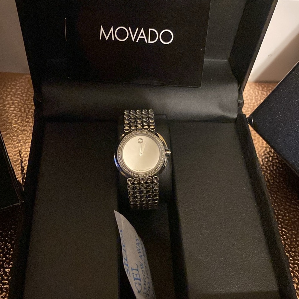 Authentic Movado Mirrored Dial Diamond Bezel 28MM Trembrilli Ladies Dress Watch! - Picture 16 of 16
